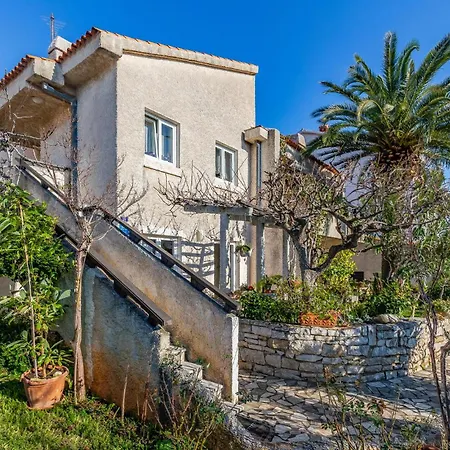 2 Bedroom In * Pola