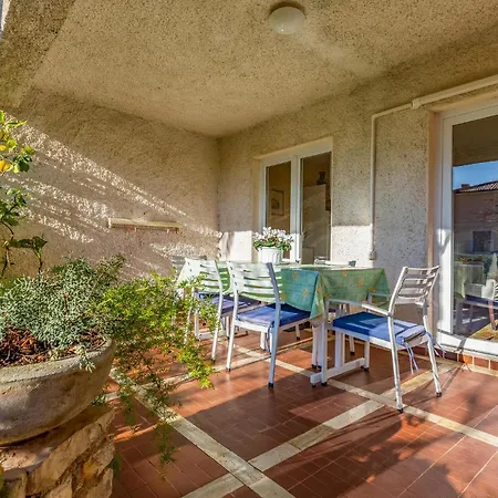 2 Bedroom In Pola