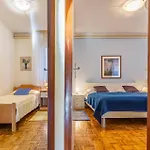 2 Bedroom In Apartment