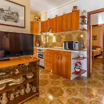 2 Bedroom In Apartment