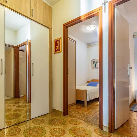 Daire 2 Bedroom Front In *