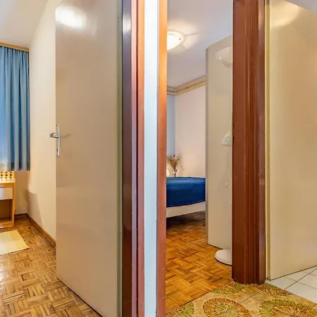 Lovely In With Wifi Pula