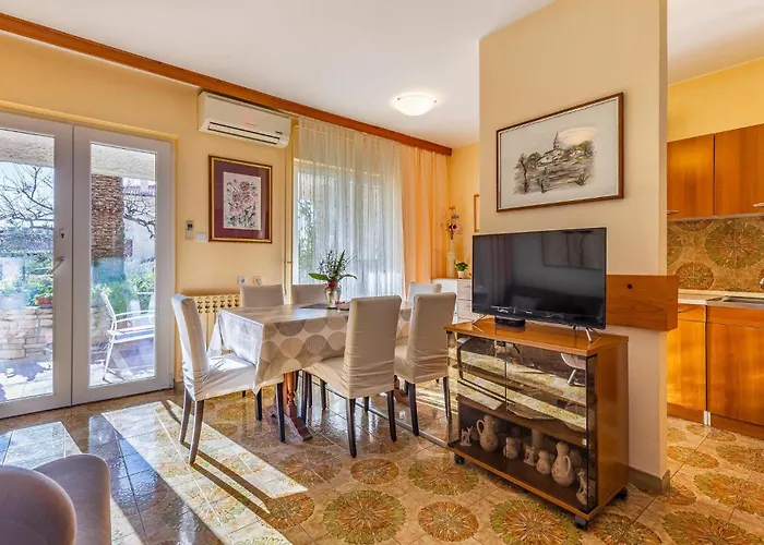 Apartment Lovely In With Wifi